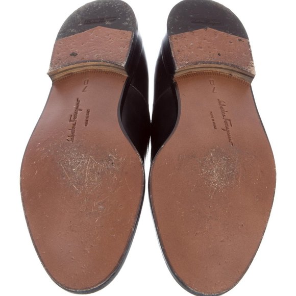Salvatore Ferragamo Oxfords in Black Leather